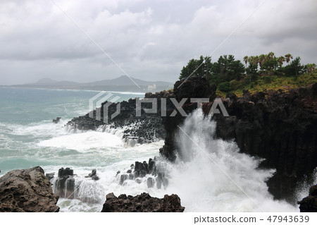 Daepo-dong Jangseoljeori, volcanic rock, beach, waves, Daepo-dong Jangseoljeori, volcanic rock, beach, waves, 47943639