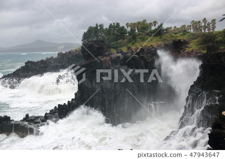 Daepo-dong Jangseoljeori, volcanic rock, beach, waves, Daepo-dong Jangseoljeori, volcanic rock, beach, waves, 47943647