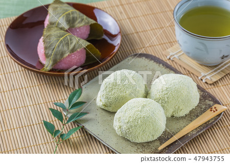 Ugo Rice Mochi and Sakura-mochi 47943755