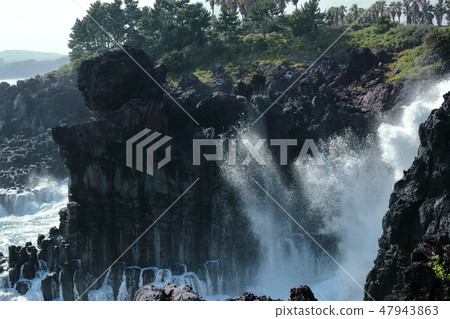 Daepo-dong Jangseoljeori, volcanic rock, beach, lava, wave, 47943863
