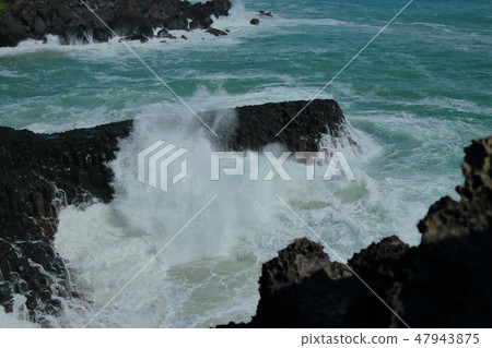 Daepo-dong Jangseoljeori, volcanic rock, beach, lava, wave, Daepo-dong Jangseoljeori, volcanic rock, beach, lava, wave, 47943875
