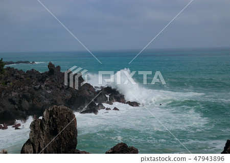 Daepo-dong Jangseoljeori, volcanic rock, beach, lava, wave, Daepo-dong Jangseoljeori, volcanic rock, beach, lava, wave, 47943896
