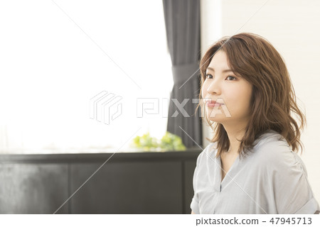 Female Lifestyle Morning Wakeup Relax 47945713