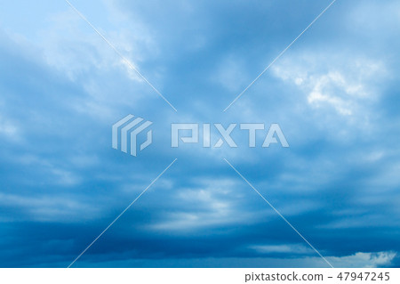 storm clouds dark before rain in sky beautiful storm clouds dark before rain in sky beautiful 47947245