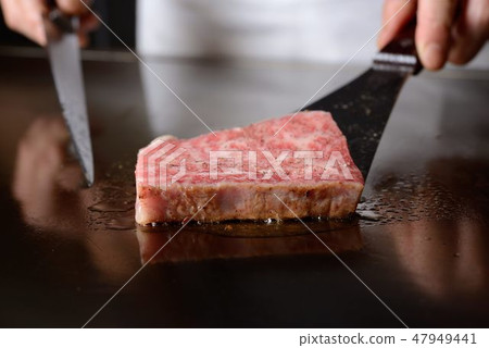 牛排和肉類菜餚 牛排和肉類菜餚 47949441