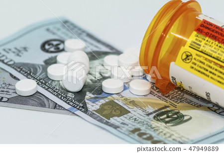 Oxycodone pills on 100 dollar bills Oxycodone pills on 100 dollar bills 47949889