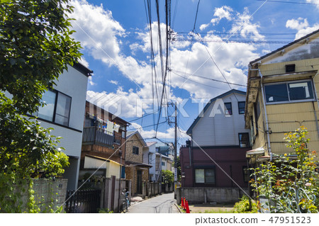 Summer Residential Area Tokyo Kita-ku 47951523