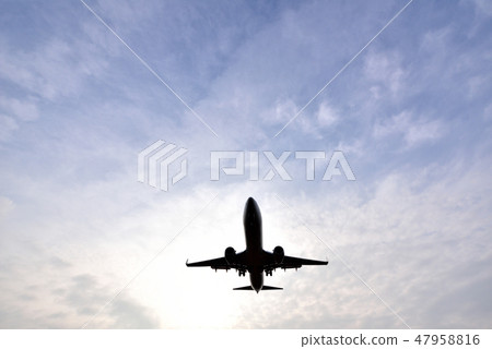 Final approach Boeing 737-500 JA 87AN Final approach Boeing 737-500 JA 87AN 47958816