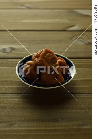Salted plum  47958998