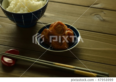 Salted plum  47958999