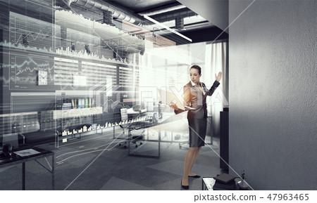 Woman IT manager 47963465