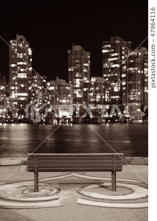 Vancouver city night 47964116