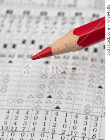 賽馬信息和紅色鉛筆 賽馬信息和紅色鉛筆 47964685