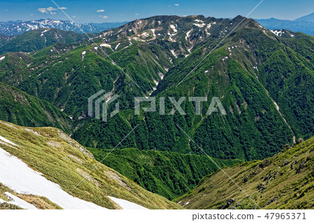 Mt. Mt. Tanigawa, viewing from Mogakura dake and Mt. Takanoyama 47965371