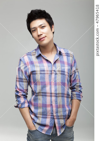 Young man 47965418