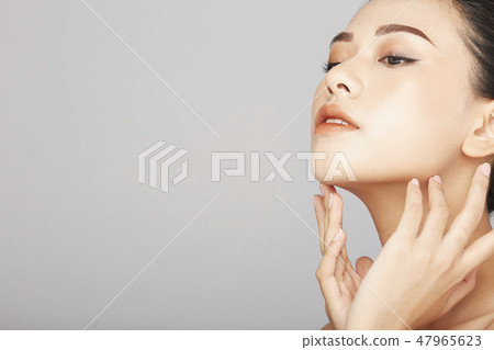 Women beauty 47965623