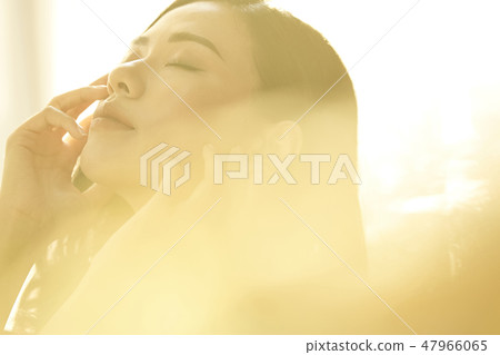 Women beauty Women beauty 47966065