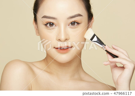 Women beauty 47966117