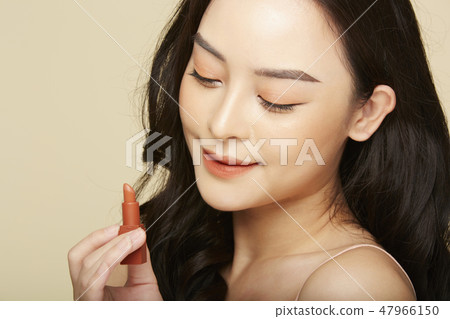 Women beauty Women beauty 47966150