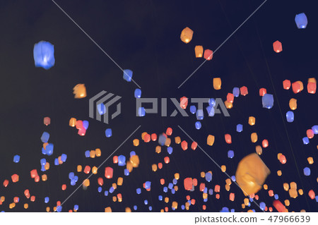 Image of Sky Lantern 47966639