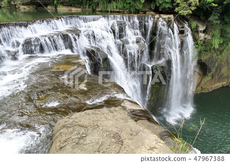 the shifen waterfall in pingxi, Taipei, Taiwan 47967388