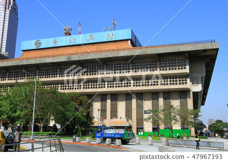 Taipei Main Station in the Zhongzheng District  47967393