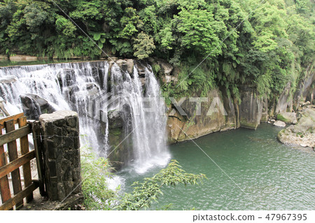 the shifen waterfall in pingxi, Taipei, Taiwan 47967395