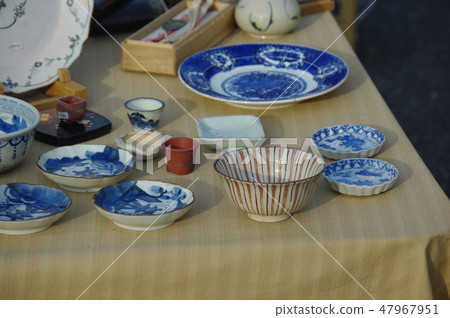 “古董” “古董” 47967951