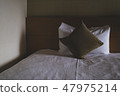 bedroom  47975214