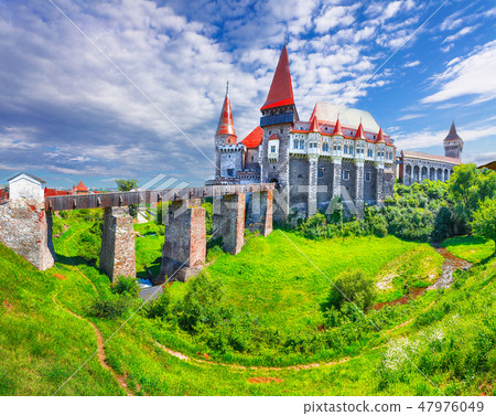 Beautiful panorama of the Hunyad Castle 47976049