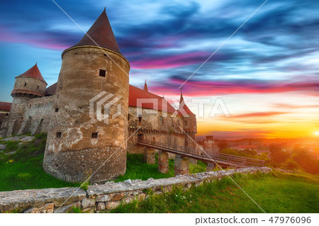 Beautiful panorama of the Hunyad Castle 47976096