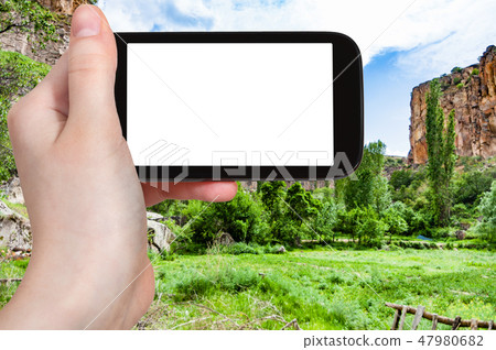 green meadow in Ihlara Valley in Cappadocia 47980682