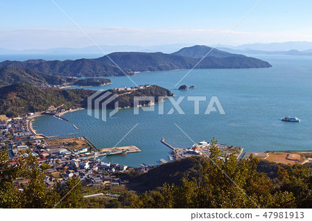 [Shodoshima]西野T龍寺，從所謂的“天壇”（池田港）眺望 47981913