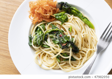 油菜花Peperoncino 47982050
