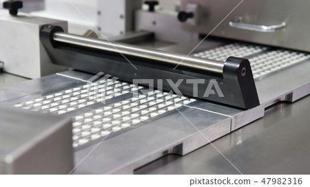 Pharmaceutical medicine tablet production line 47982316