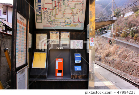 Ticket gate of Oume line Shiraruma station installed directly on the platform 47984225