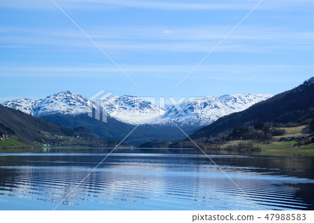 Scenery of Norway in Northern Europe (mirror-like lake) 47988583