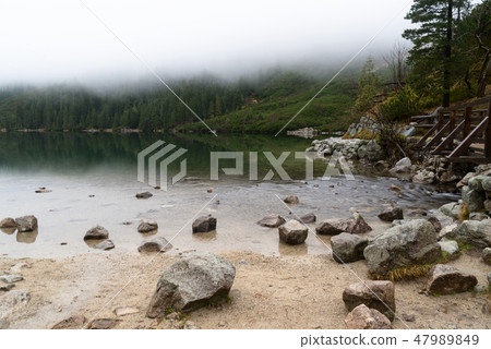 mountain to the Morskie Oko lake near Zakopane, Tatra mountains mountain to the Morskie Oko lake near Zakopane, Tatra mountains 47989849