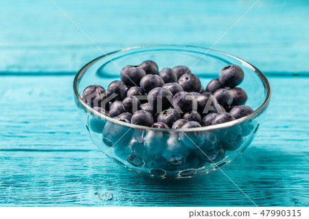 Fresh blueberry in a bowl. Fresh blueberry in a bowl. 47990315