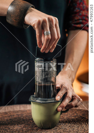 Barista Brewing Air Press Coffee 47993163