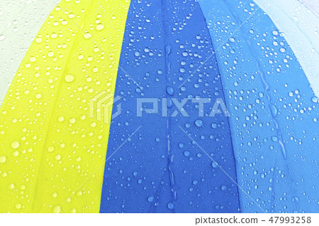 drops of water 47993258