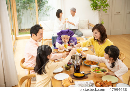 家庭四代家庭形象 47994688