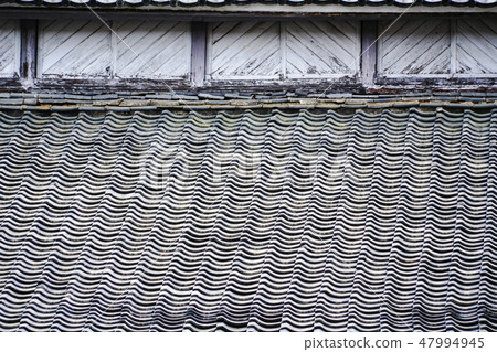 Roof of Tomioka Silk thread cutting site 47994945