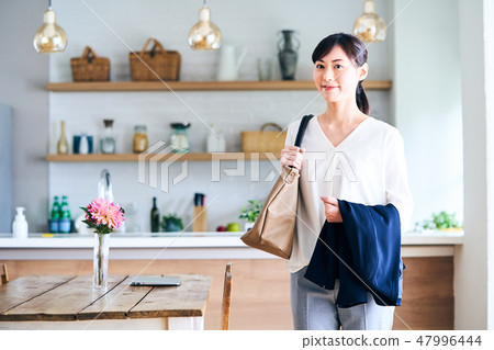 一個職業女性的早晨 47996444