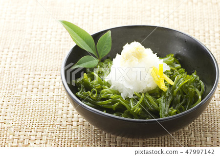 Mekagu grated grass 2 Mekagu grated grass 2 47997142