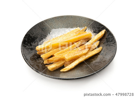 Sweet potato chips 47998728