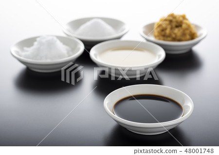 Seasoning soy sauce Seasoning soy sauce 48001748
