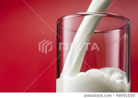 Milk close-up 48001850