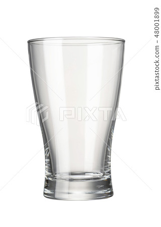 An empty glass 48001899