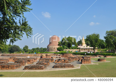 Damek stupa 48006094